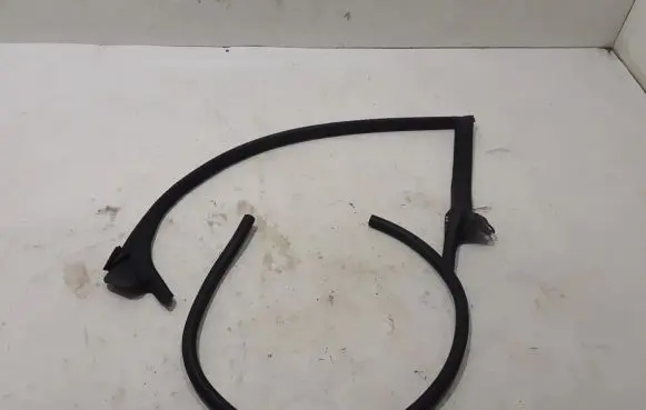 Audi A7 S7 4G Front door rubber seal 4G8845353F