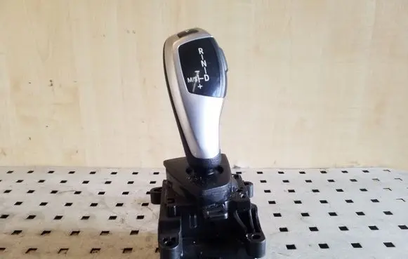 BMW 3 F30 F35 F31 Gear shifter/selector 10099673 929151901