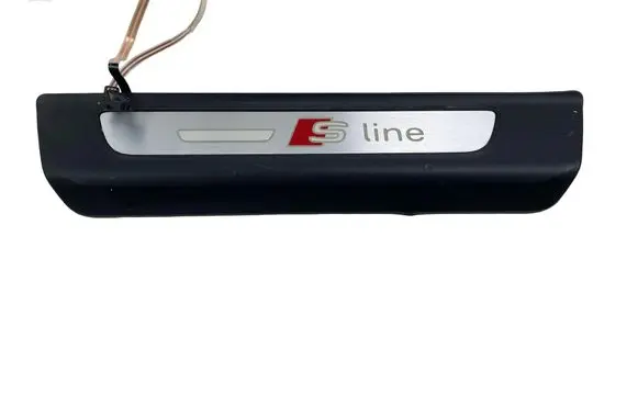 Audi Q7 4M Rear sill trim cover 4M0947417B