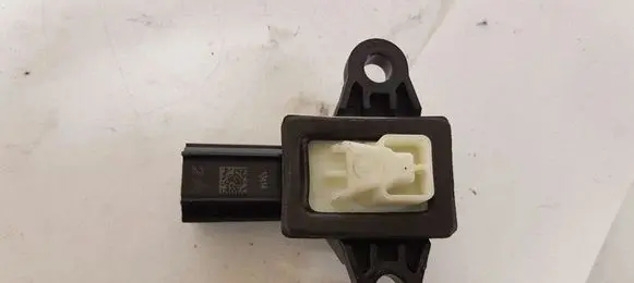 Volvo V40 Airbag deployment crash/impact sensor 31360986 07302014
