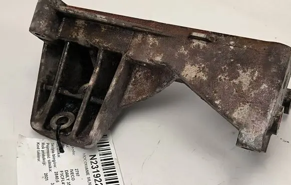 Iveco Daily 35 - 40.10 Engine mounting bracket 504054088