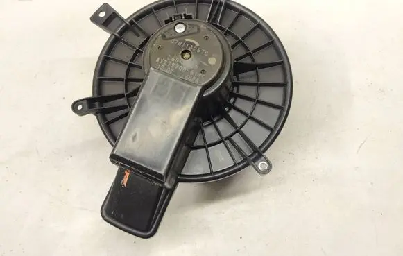 Chrysler Voyager Heater fan/blower 0701132570 L6812000 AY2727005190
