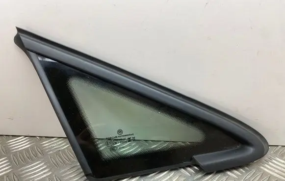 Volkswagen Golf VIII Front triangle window/glass 5H0845412K
