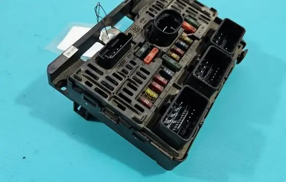 Peugeot 407 Central body control module 9656005580 IMPRK1541154