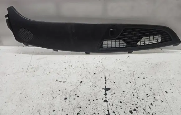 Chevrolet Camaro Dashboard center trim panel 84081749