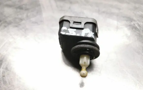 Audi A6 S6 C5 4B Headlight level adjustment motor 6Y0941295