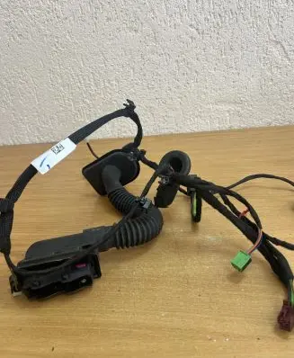 Mercedes-Benz GLC X253 C253 Front door wiring loom A2055409840 D9763