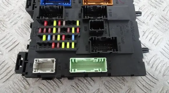 Ford Focus ST Fuse box set GV6T-14A073-GF