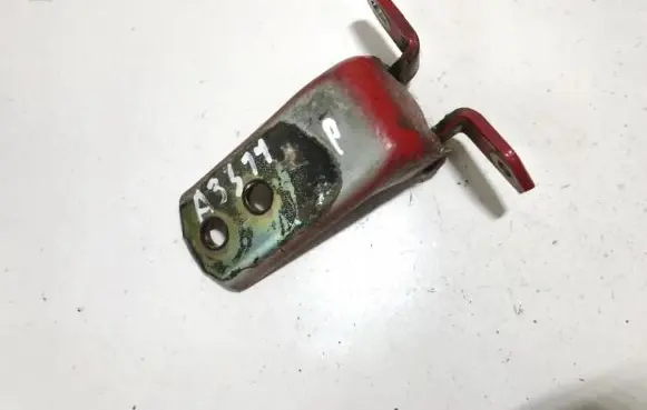 Suzuki Grand Vitara II Front door upper hinge