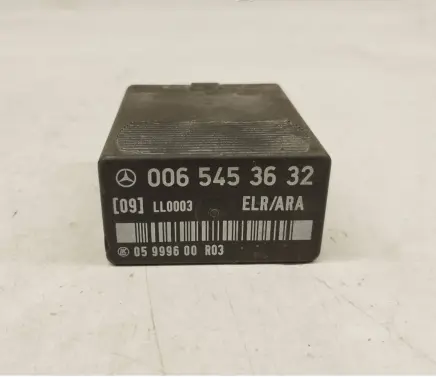 Mercedes-Benz E W124 Other relay 0065453632 A0065453632