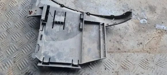 Volvo S80 Front bumper mounting bracket 8693704