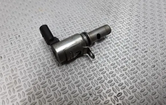 Volkswagen Golf V Camshaft vanos timing valve 03C906455A