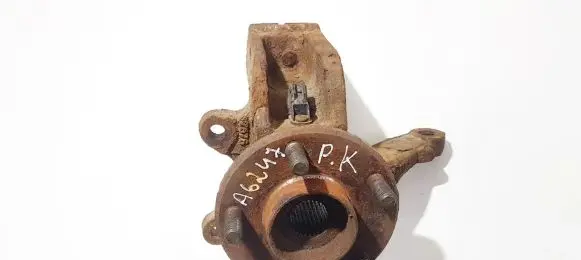 Front wheel hub