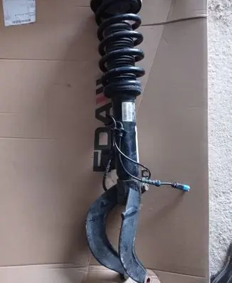 BMW X5 F15 Front shock absorber with coil spring 6863174