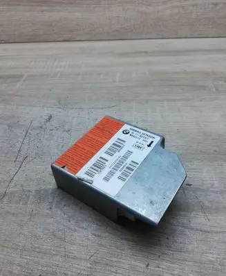 BMW 5 E39 Airbag control unit/module 8372521