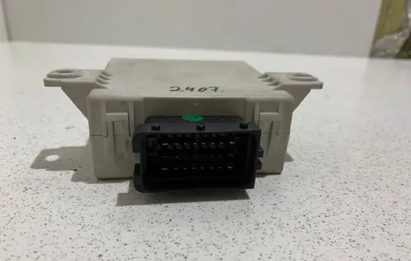 Toyota Avensis T250 Window wiper relay 150696