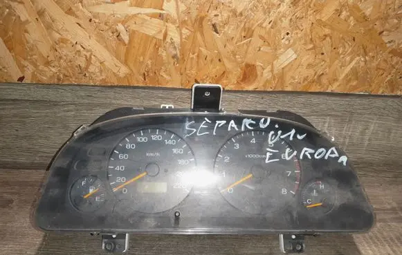 Subaru Forester SF Speedometer (instrument cluster) 85012FCA