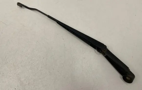 Nissan Pathfinder R51 Windshield/front glass wiper blade 