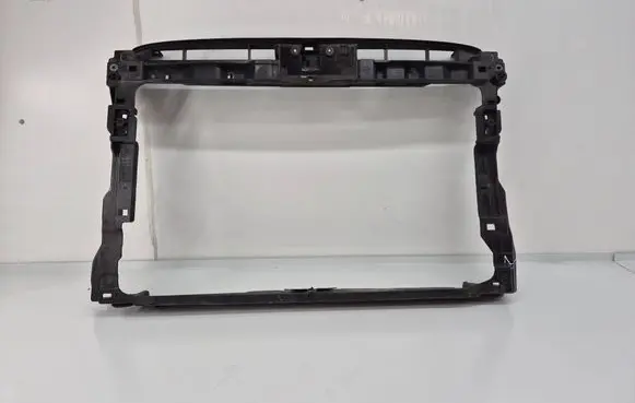 Volkswagen PASSAT B8 Radiator support slam panel 3G0805588N