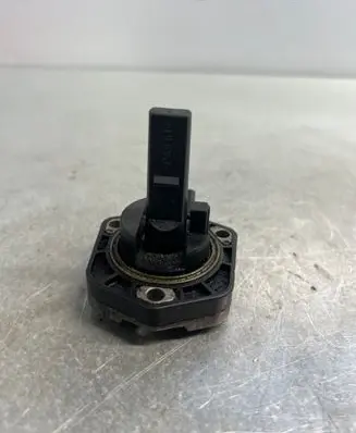 Audi A6 S6 C6 4F Oil level sensor 95860616030