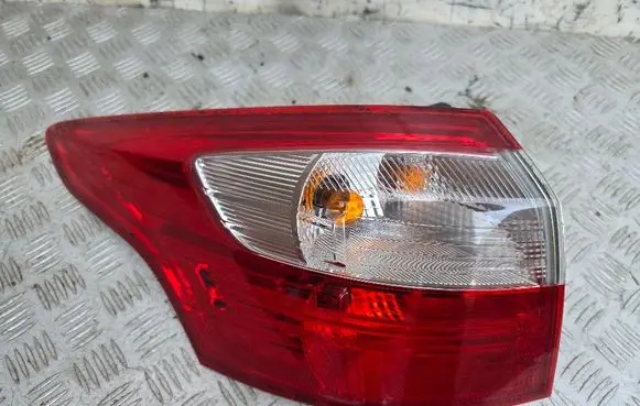 Ford Focus Rear/tail lights BM5113405G BM5113405H