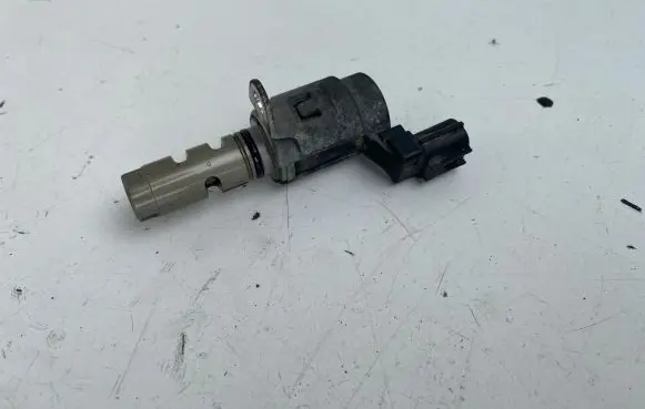 Volvo V60 Camshaft vanos timing valve 4M5G6L713AE