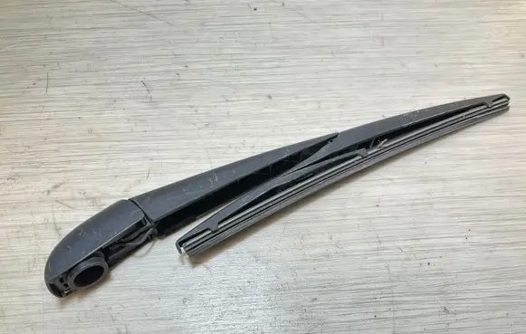 Land Rover Discovery Sport Rear wiper blade arm