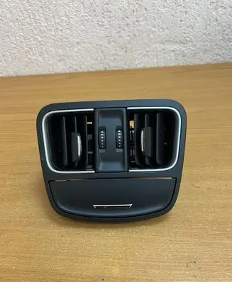 Maserati Levante Other interior part 6701494180 F5764