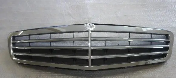 Mercedes-Benz C AMG W204 Front grill A2048801183