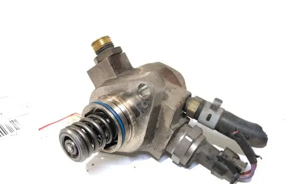 Skoda Fabia Mk3 (NJ) Fuel injection high pressure pump