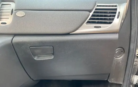 Lancia Ypsilon Glove box 