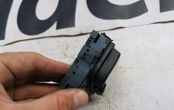 Mercedes-Benz E W212 Seat control switch A2048701858 2048701858