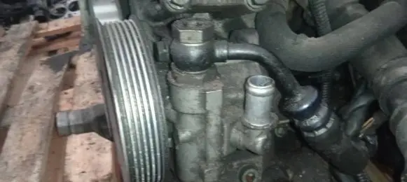 Audi A6 S6 C6 4F Power steering pump