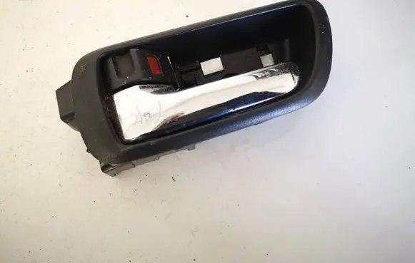 Toyota Corolla Verso AR10 Rear door interior handle 692060F010