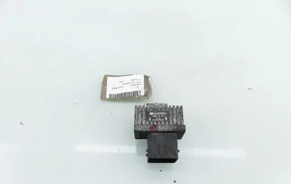 Peugeot Partner Glow plug pre-heat relay 9640469680