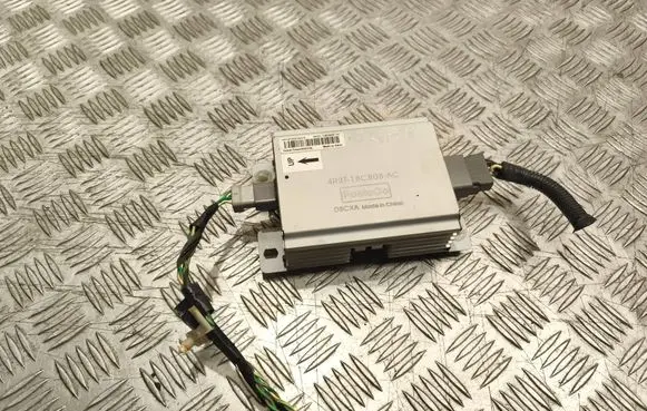 Ford Mustang V Sound amplifier 4R3T18C808AC NPFB10316018