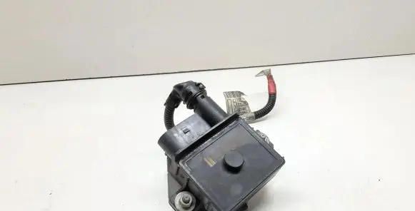 BMW X1 E84 Glow plug pre-heat relay 7798000 779800007