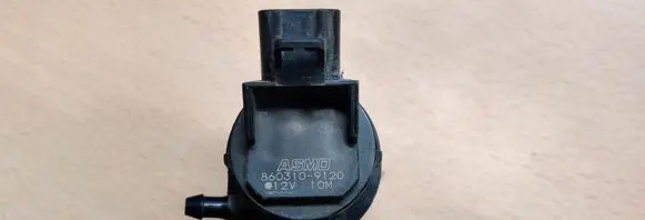 Mazda CX-7 Windscreen/windshield washer pump 8603109120