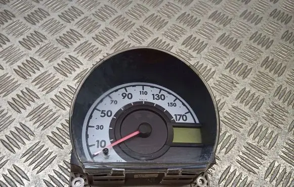 Toyota Aygo AB10 Tachometer 83800-0H011-A