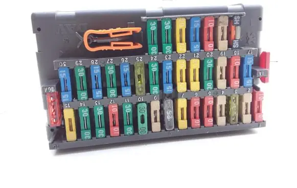 Peugeot 806 Fuse module 94534783 11351