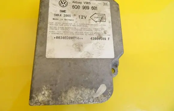 Volkswagen Golf IV Airbag control unit/module 6Q0909601