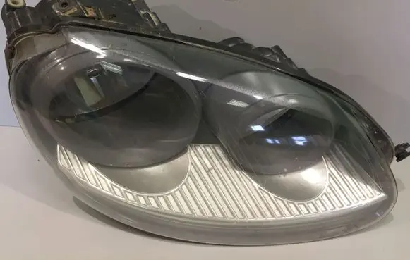 Volkswagen Golf V Headlight/headlamp 0301212202