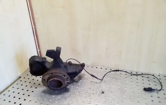 Mercedes-Benz Sprinter W906 Front wheel hub