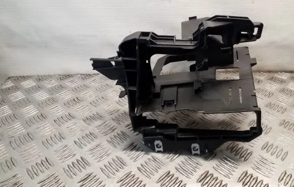 Skoda Superb B8 (3V) Other engine bay part 5Q2941395A