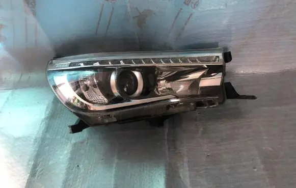 Toyota Hilux (AN120, AN130) Headlight/headlamp 811100K792