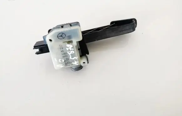 Mercedes-Benz CLK A209 C209 Central locking motor A2038201997 806600