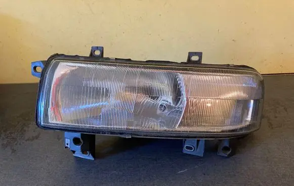 Renault Master II Headlight/headlamp 38210748 35470749 7700420737