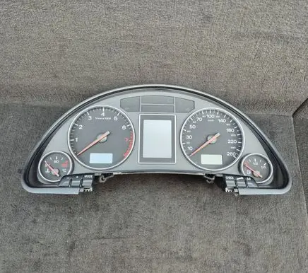 Audi A4 S4 B6 8E 8H Speedometer (instrument cluster) 8E0920930K RB4