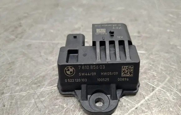 BMW 5 F10 F11 Glow plug pre-heat relay 781085603
