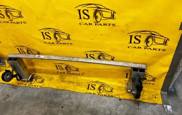 Volvo XC90 Front bumper cross member 31387240 31349366